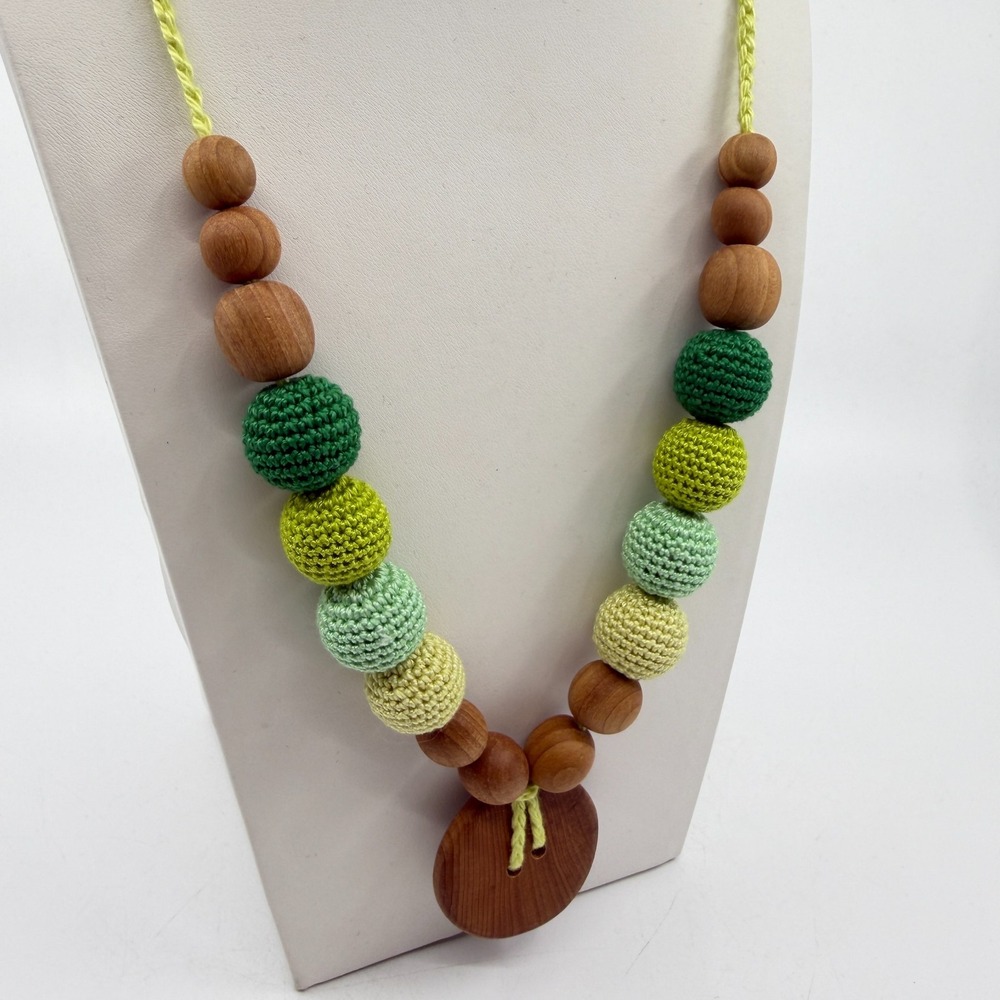 Y2K Ombre Green Crochet Bead & Wood Statement Necklace Artisan Jewelry Gift - Picture 6 of 15